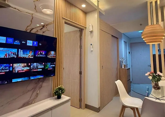 2br Luxe Staycation In Charm Residences *