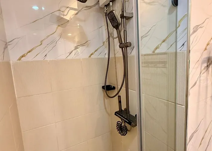 Apartamento 2br Luxe Staycation In Charm Residences Manila