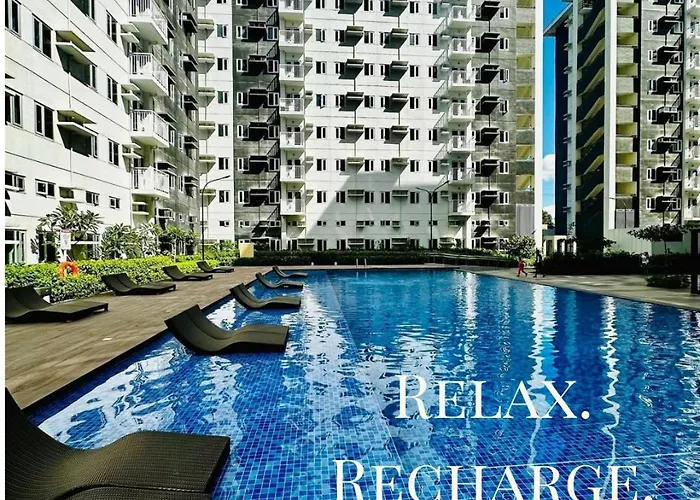 2br Luxe Staycation In Charm Residences